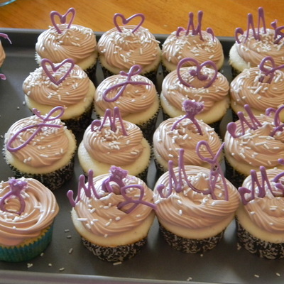 Engagement Party Cupcakes