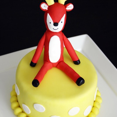 Red Deer Cake