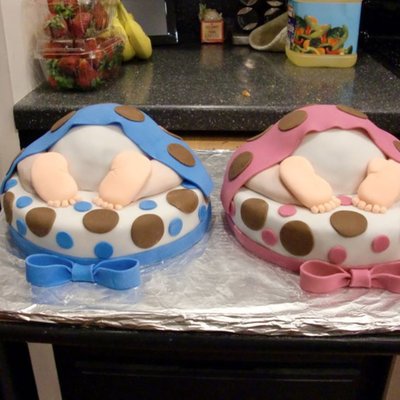 Twin Baby Rump Cakes