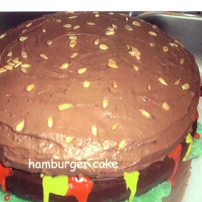 Hamburger Cake