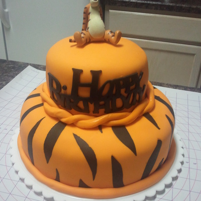 Tigger Cake