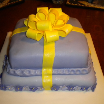 My Final Cake From My First Fondant Class