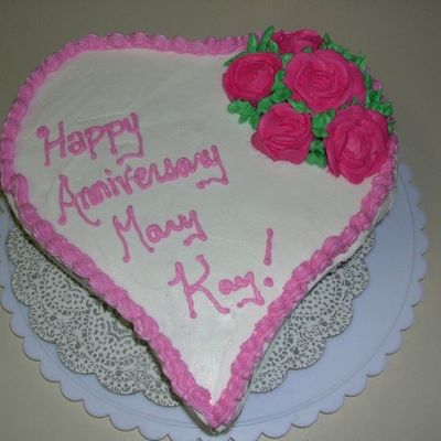 Annivery Cake With Pink Roses