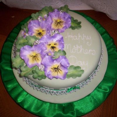 Mothers Day Cake With Pansies