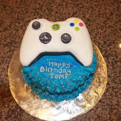 3D Xbox Controller Cake