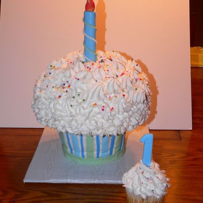 Giant Cupcake Birthday