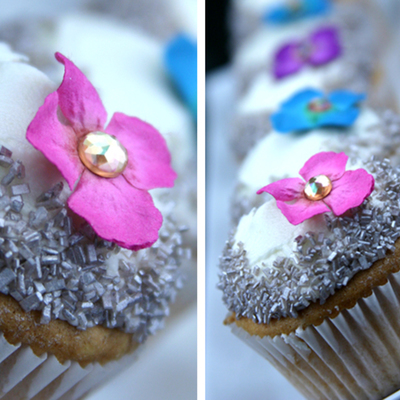 Cupcake With Flower Toppers