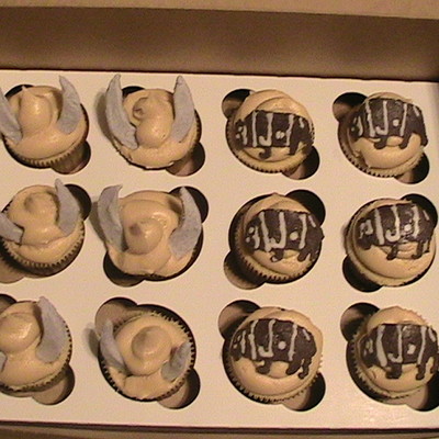 Bison Cupcakes
