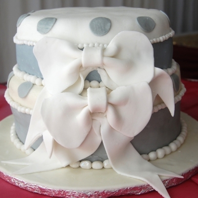 Bow Cake