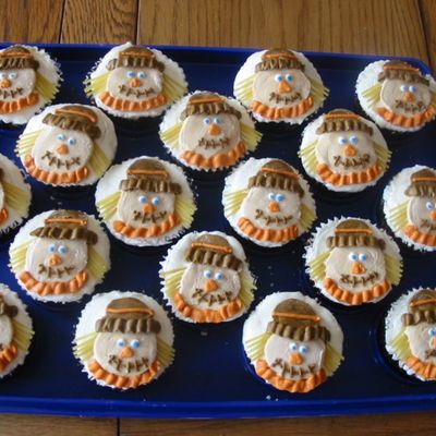 Scarecrow Cupcakes