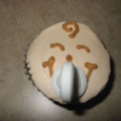 Baby Face Cupcake