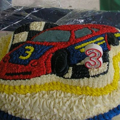 Race_Car_Cake.jpg