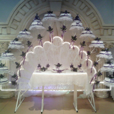 Vanilla Cake With Cajeta.