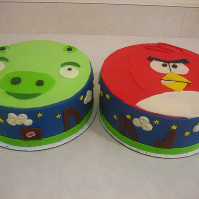 Angry Bird Cakes