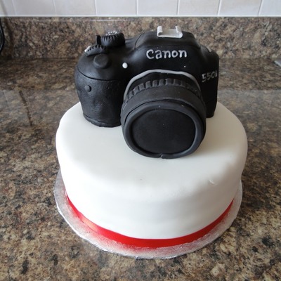 Canon Camera Cake