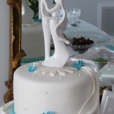 Blue/white Wedding Cake