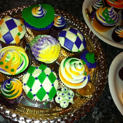Mardi Gras Cupcakes