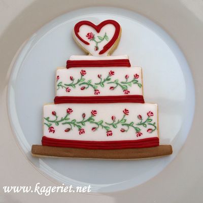 Painted Wedding Cake Cookie