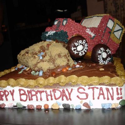 Jeep Four Wheeling Cake