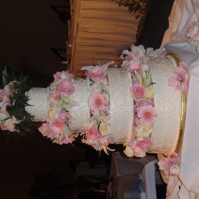 Ally & Scott's Wedding Cake