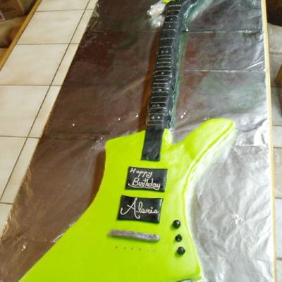 Life Sized Guitar Cake