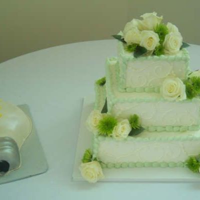 Lightbulbs And Wedding Cakes