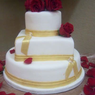 Gold Bands And Roses Cake
