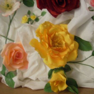 Gumpaste Roses