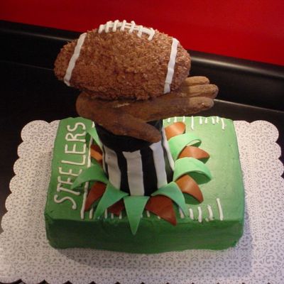 Superbowl Referee Cake