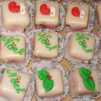 Christmas Petit Fours