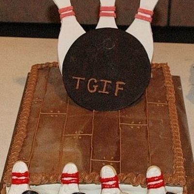 Bowling Cake