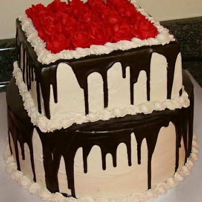 Two Tier Buttercream & Ganache