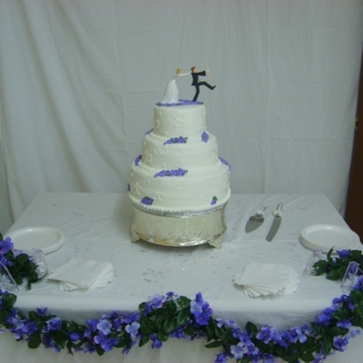 Round Wedding Cake