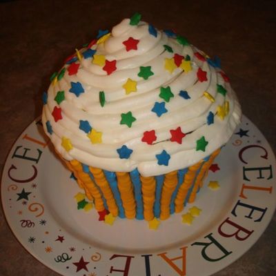 Birthday Cupcake-Cake