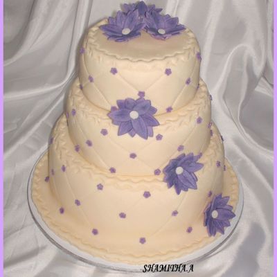 Violet Daisies Engagement Cake