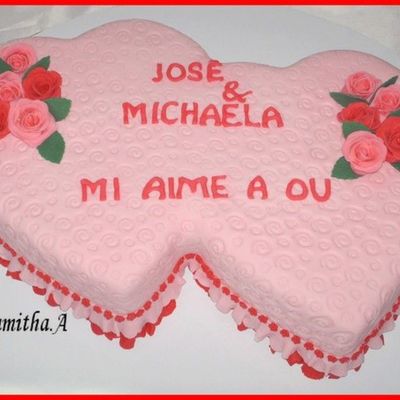 Double Heart Shaped 10Th Wedding Anniversary Cake