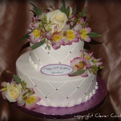 Simple Floral Cake