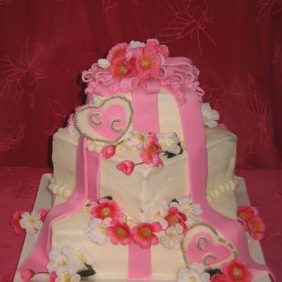 Square Gift Boxed Wedding Cake