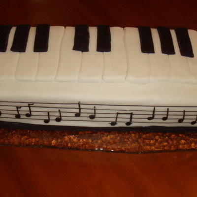 Piano Cake