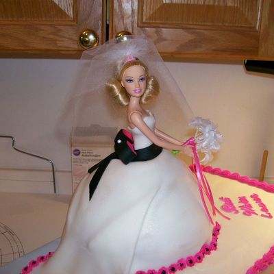 Bridal Barbie Cake