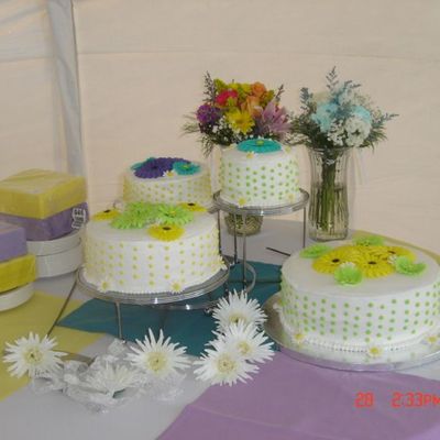 Gerbera Daisy Wedding Cake
