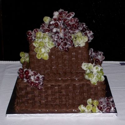 Sugared Grapes With Basketweave