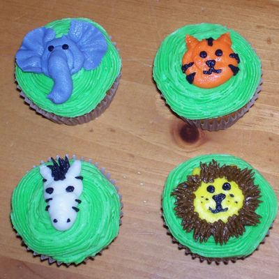 Jungle Animal Cupcakes