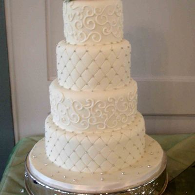 Diamonds And Scrolls