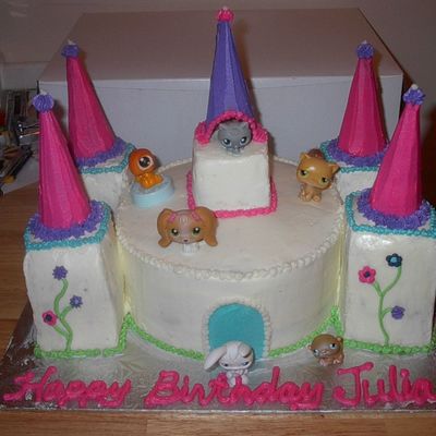 Littlest Pet Shop Castle