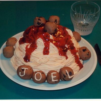 Spaghetti And Meatball Cake