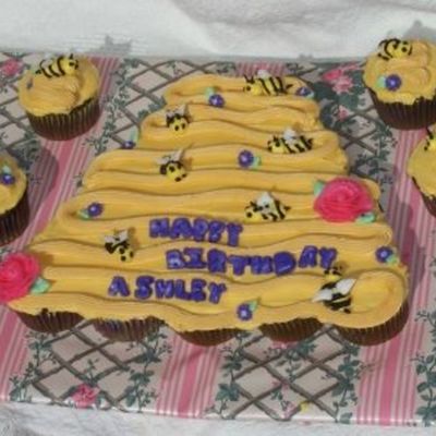 Beehive Cupcake Cake