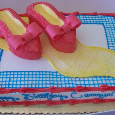 Wizard Of Oz Cake