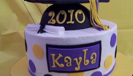 Green And White Graduation - CakeCentral.com