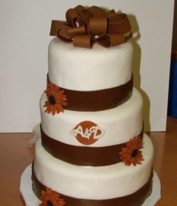 Brown & Cinnamon Cake